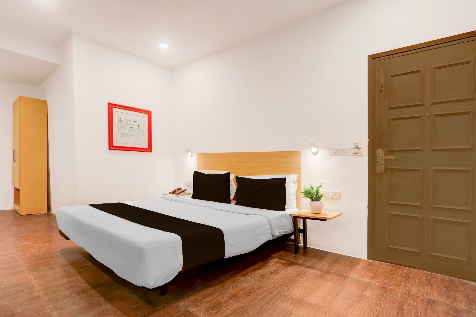 super townhouse nagpur junction formerly hotel woodland