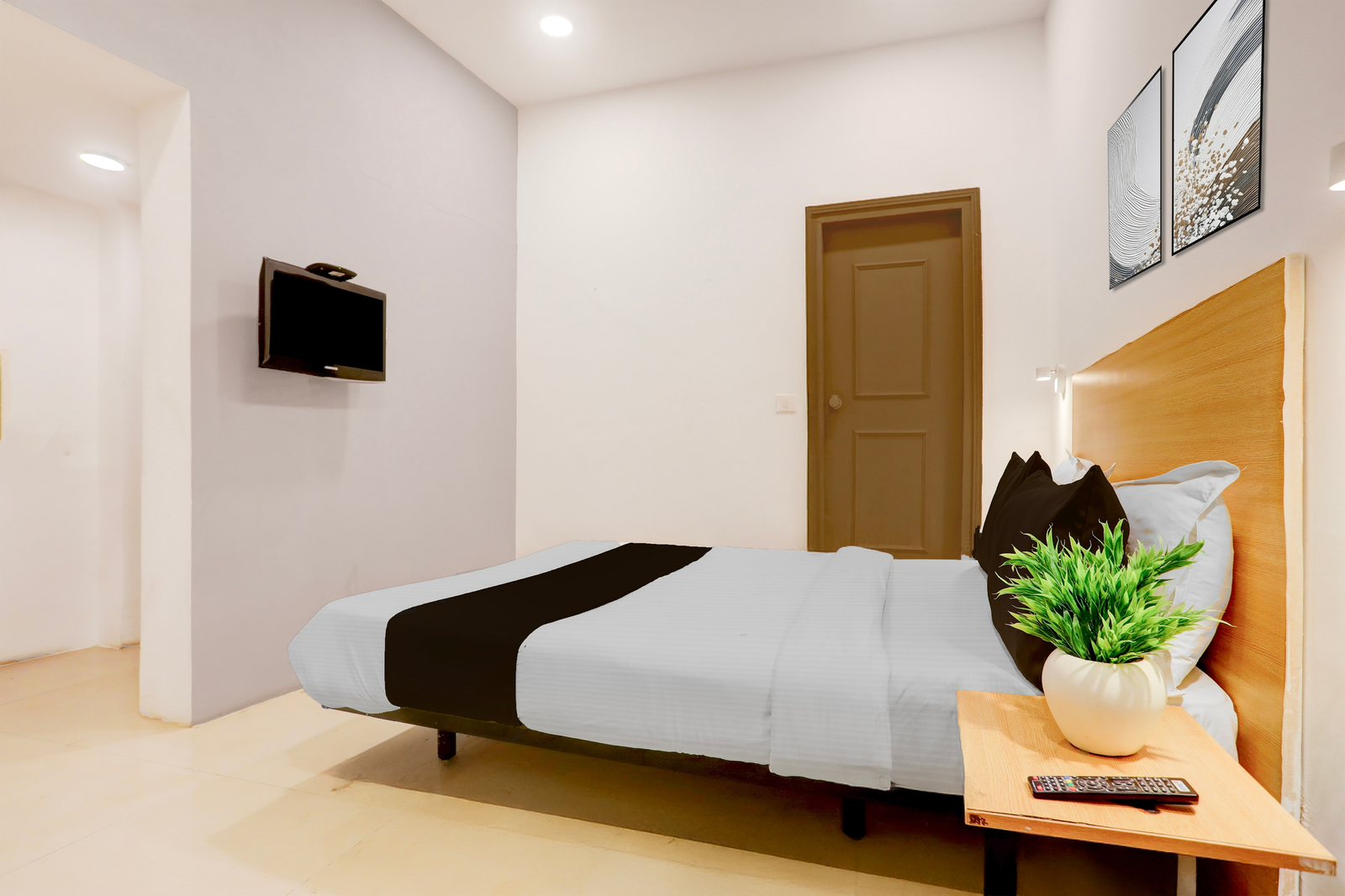 super townhouse nagpur junction formerly hotel woodland