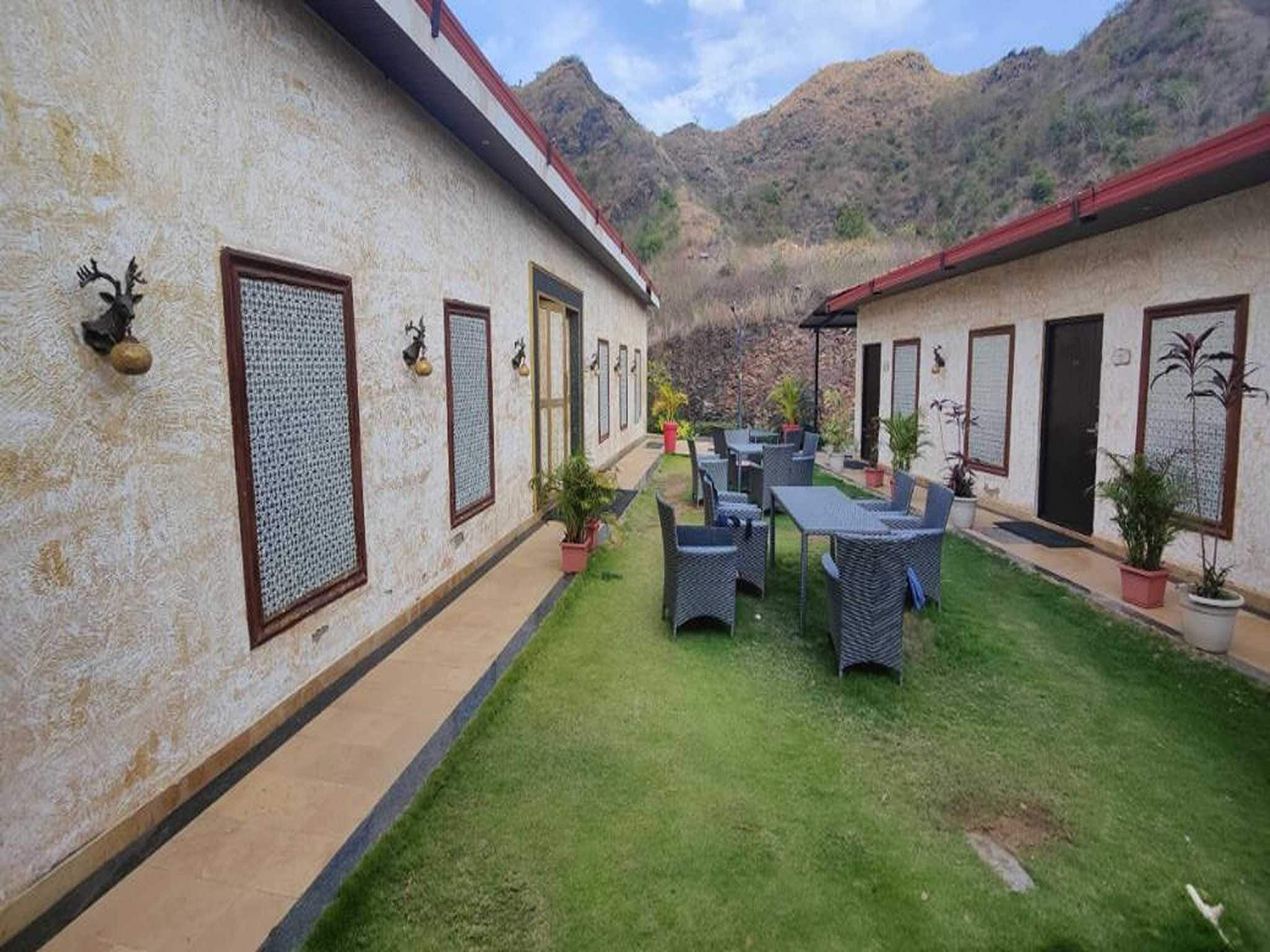 clubhouse resort swarnagarh udaipur