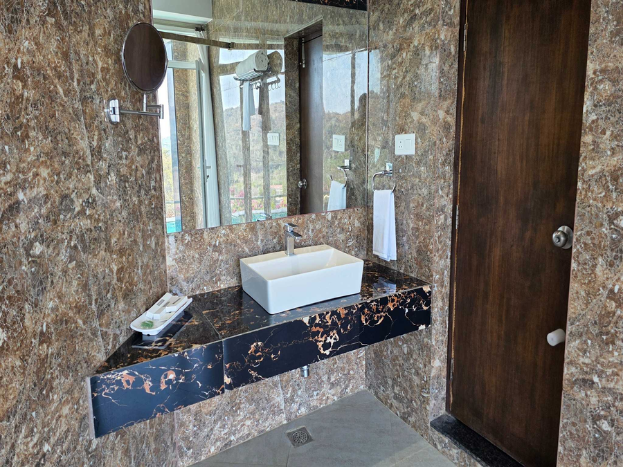 clubhouse resort swarnagarh udaipur