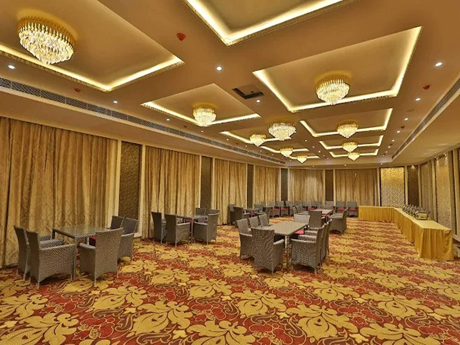 clubhouse resort swarnagarh udaipur
