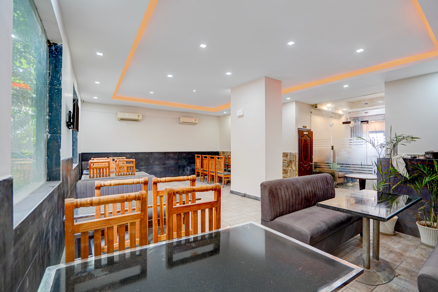 super townhouse by oyo cosmo mall zirakpur formerly r k residency