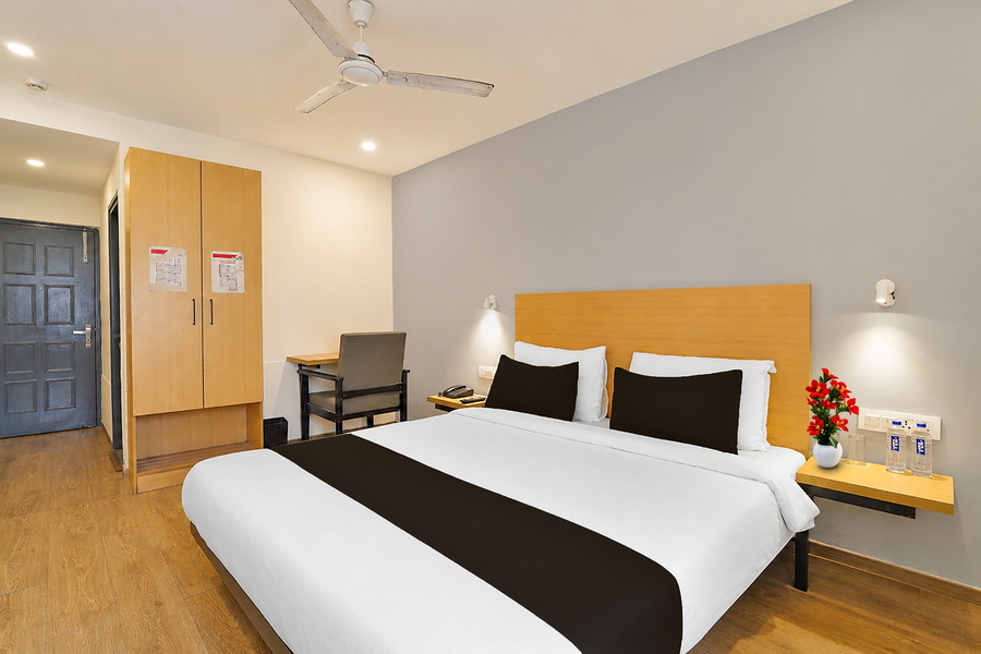 super townhouse paldi bus terminal ahmedabad formally neelkanth