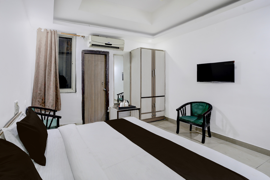 collection o shahpura lakeview formerly hotel royal villa