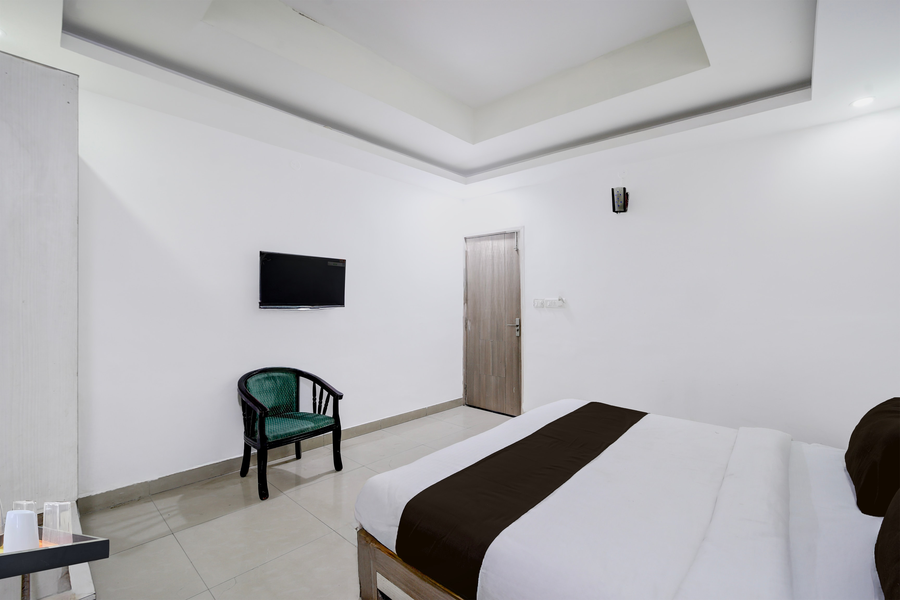 collection o shahpura lakeview formerly hotel royal villa