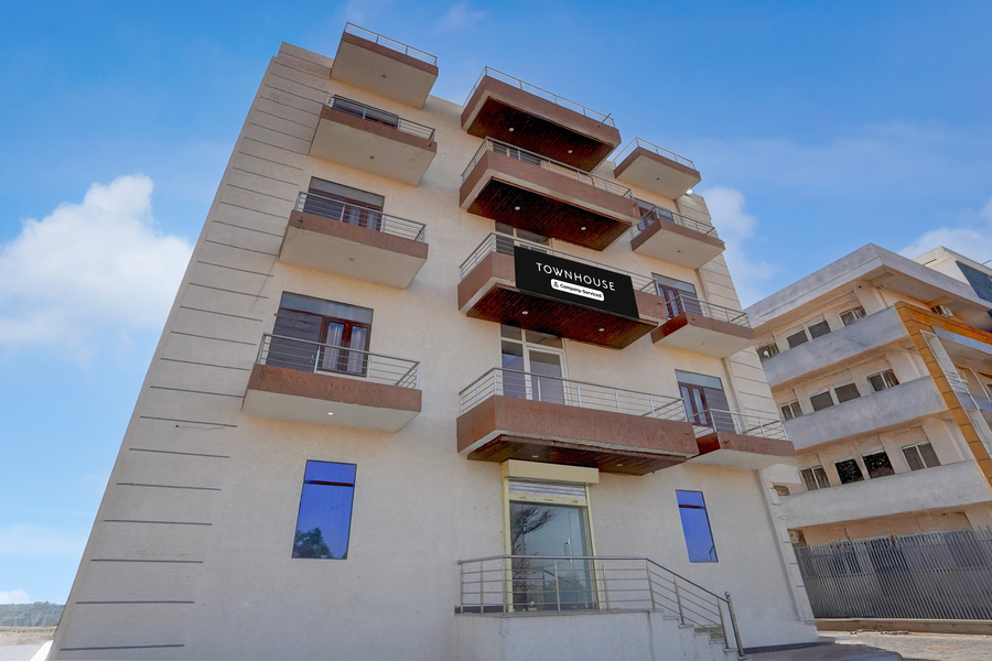 townhouse manipal university highway king bagru formerly golden hotel