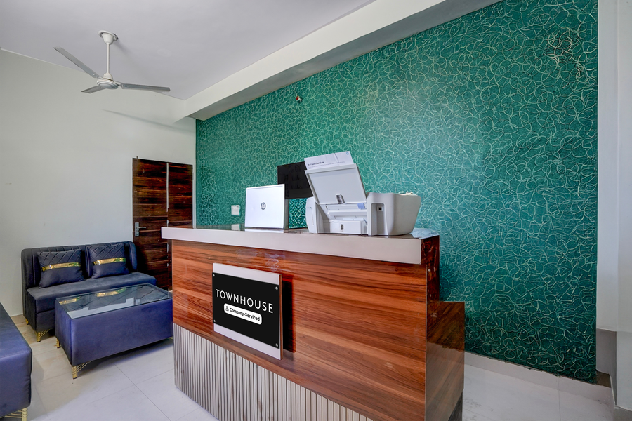Townhouse Manipal University Highway King Bagru Formerly Golden Hotel,Plot No. 6, Vasundhra Nagar, Highway King Bagru Near Manipal University, Dahmi Kurd, Bagru, Ajmer Road Highway, Jaipur,3 star