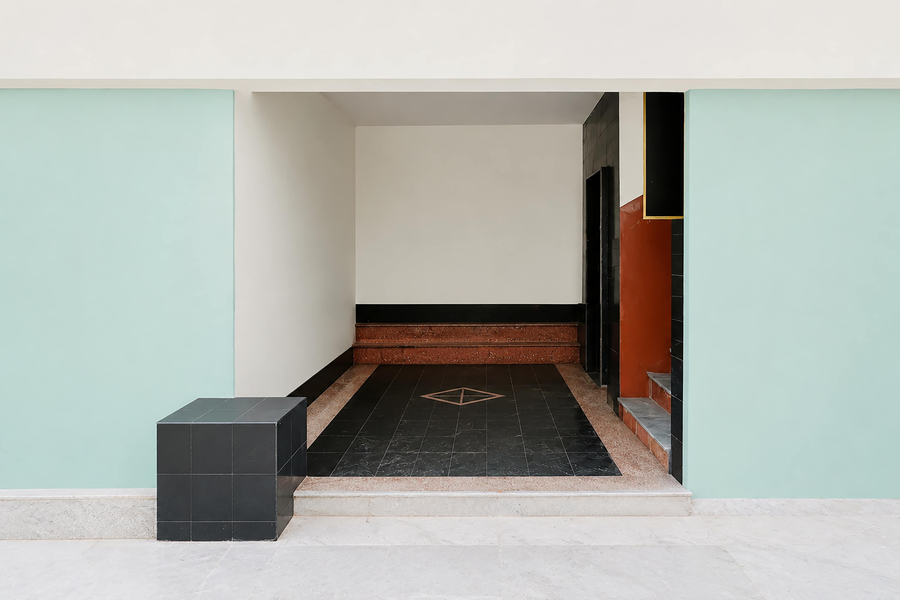 Collection O Prahlad Nagar Road Formerly Hotel Aura Inn,Plot No. 1, 3Rd Floor, Neelkanth Palace-A, Prahlad Nagar Road, Opposite Vi Store, Satellie, Shyamal, Ahmedabad,3 star