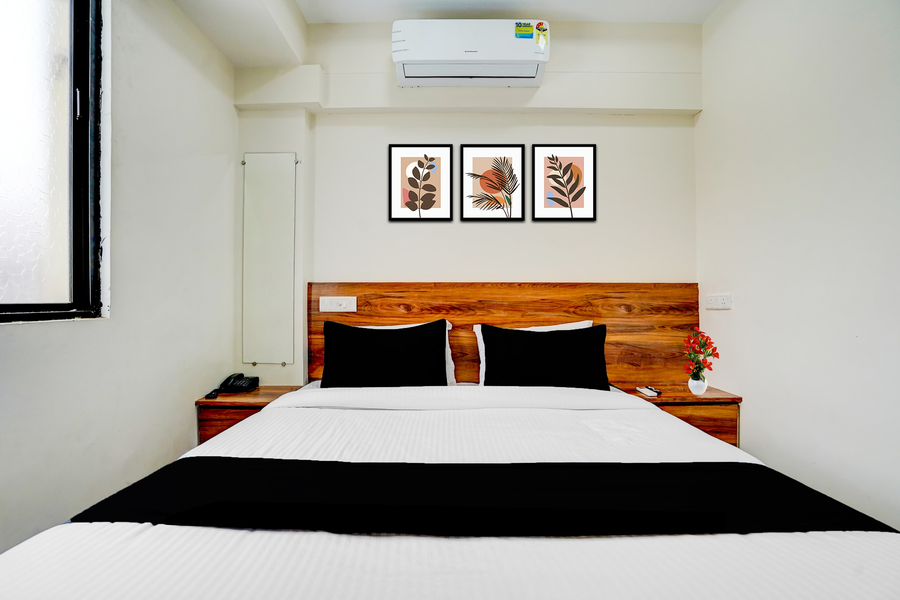 collection o prahlad nagar road formerly hotel aura inn