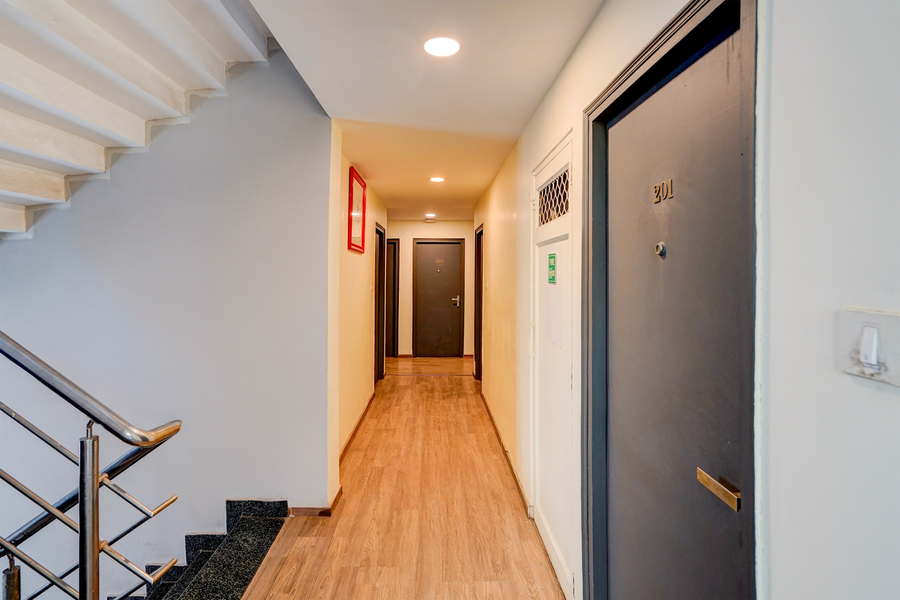 super oyo townhouse singapore mall formerly hotel sunshine