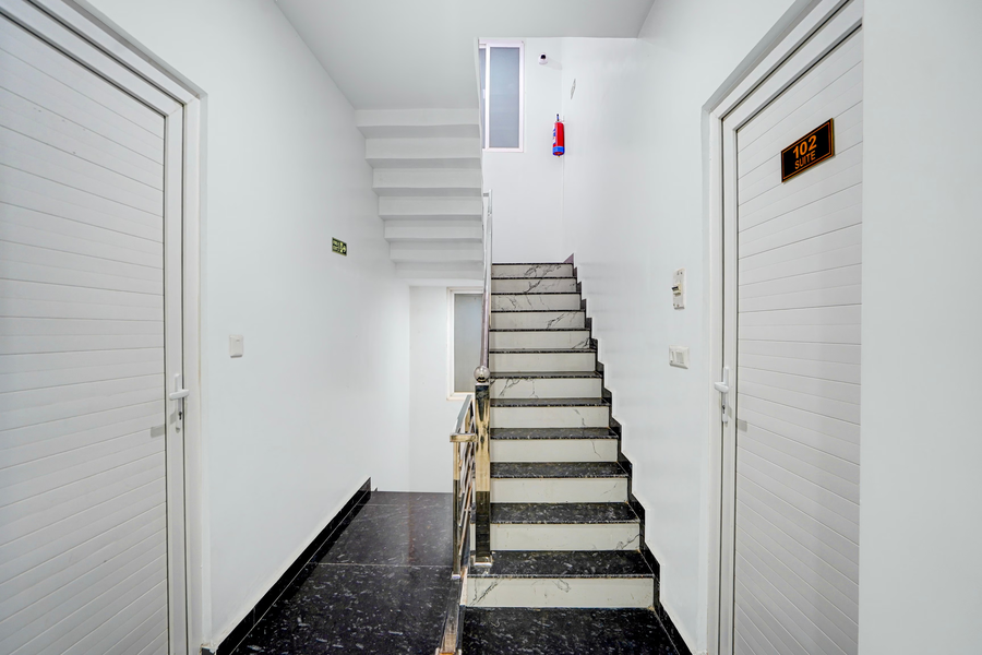 townhouse amity university road lucknow formerly pine villa