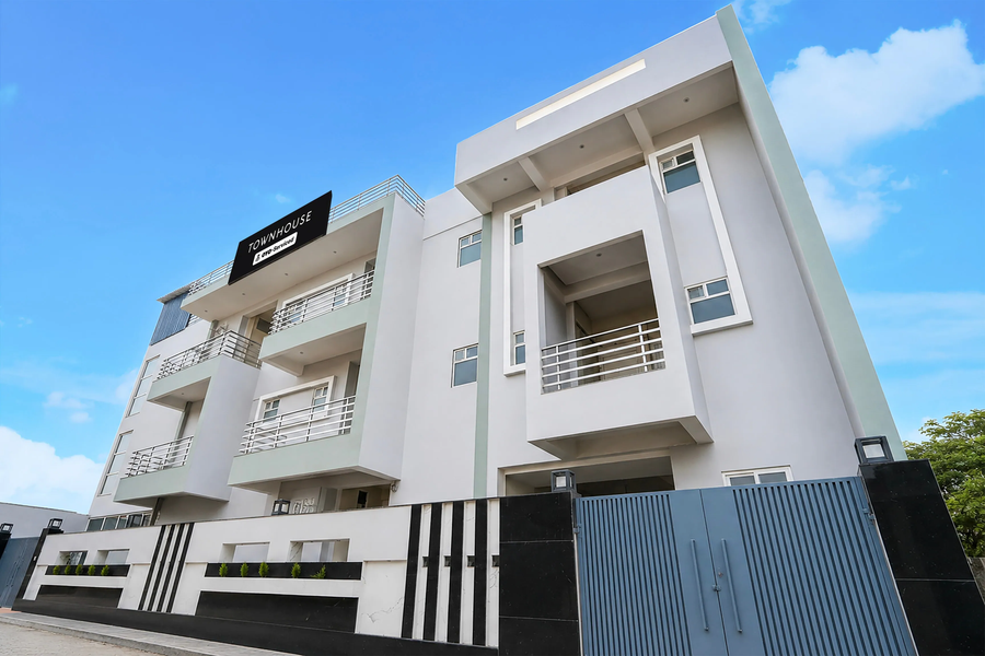 townhouse amity university road lucknow formerly pine villa