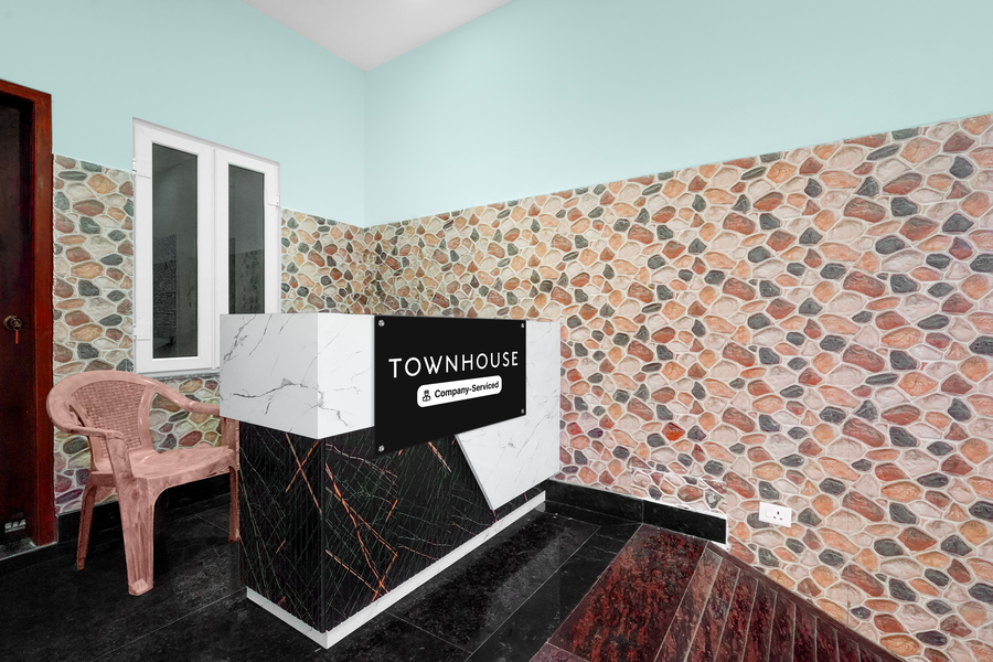Super Townhouse Loknath Temple Road Puri Formerly Rashmi Villa,Plot No. 80, Town Unit No. 7, Harchandi Sahi, Puri,3 star