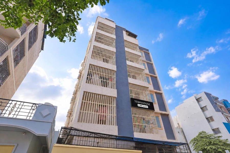 Townhouse Nagawara Junction Bangalore,Hbr Layout,3 star