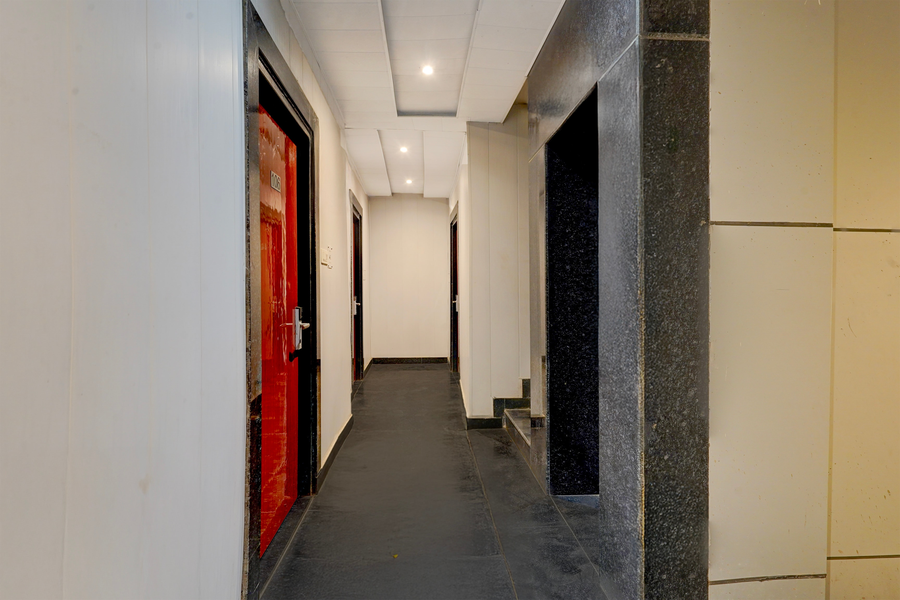 Super Townhouse Varanasi Cantonment Formerly Ayushman Inn,Plot No. 866, Shivpur, Varanasi,3 star