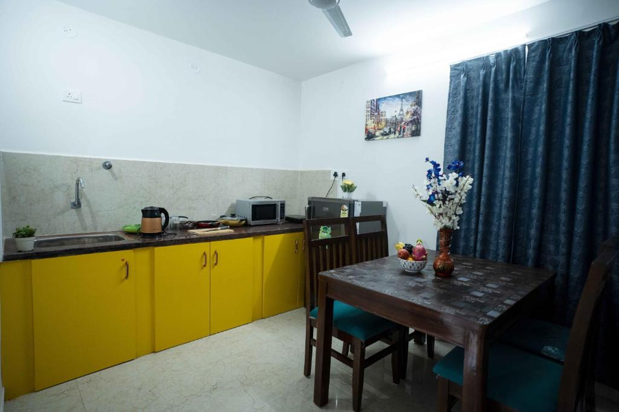 yellow bells studios and suites