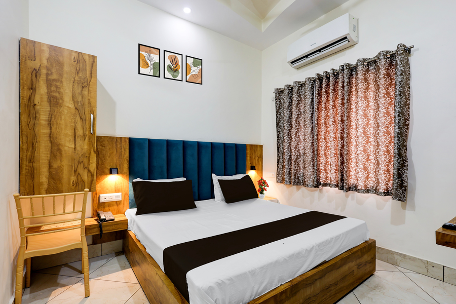 super collection o by oyo ambedkar chowk formerly hotel paras inn