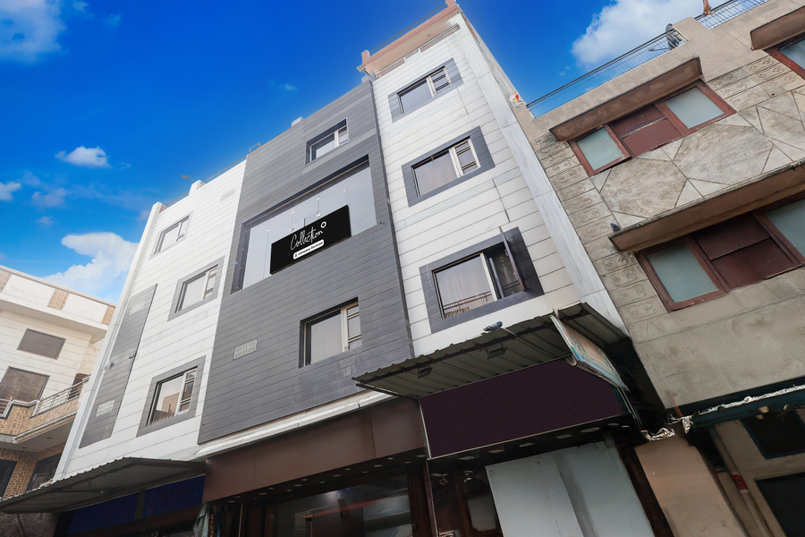 Super Collection O By Oyo Ambedkar Chowk Formerly Hotel Paras Inn,Plot No. 2478/2, Cheel Mandi Chowk, Mahan Singh Gate, Amritsar,3 star