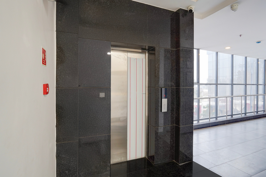 oyo townhouse deva road lucknow