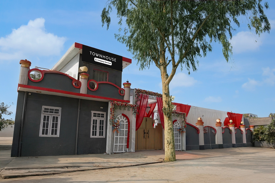 oyo townhouse deva road lucknow