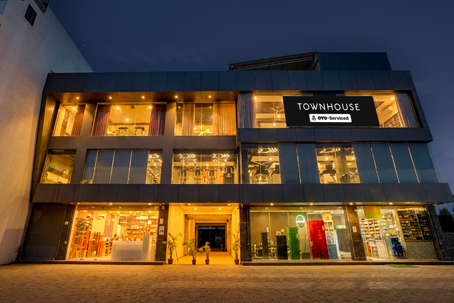 Super Townhouse Neotown Crossway Formerly Lakewood Gardenia,Plot No. 14, Neotown Road, Phase I, Electronic City, Near Maragondanahalli Lake, Bangalore,3 star