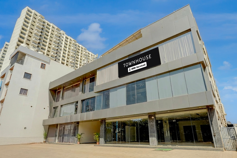 Super Townhouse Neotown Crossway Formerly Lakewood Gardenia,Plot No. 14, Neotown Road, Phase I, Electronic City, Near Maragondanahalli Lake, Bangalore,3 star