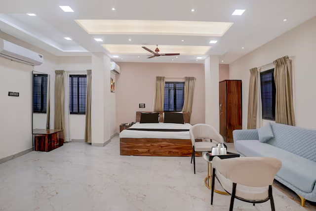 townhouse oak karkamb road solapur formerly grand residency