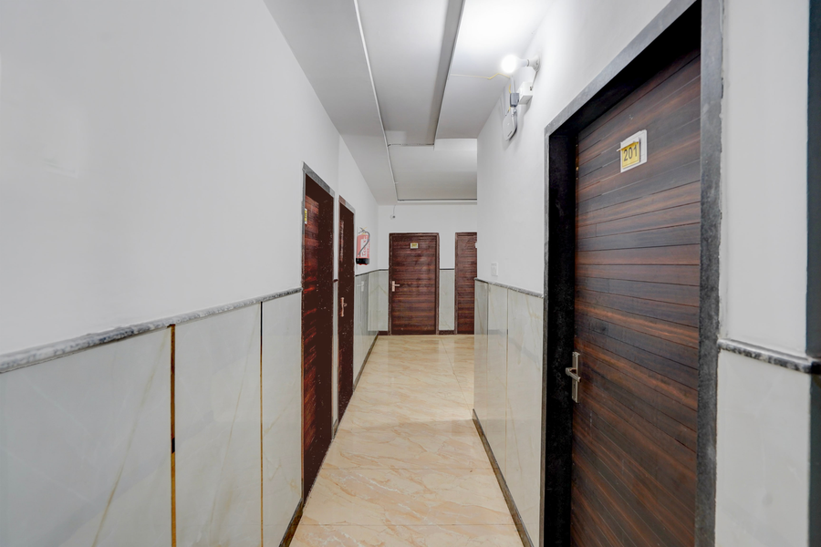Collection O Shri Khatu Shyam Ji Temple Rajasthan Formerly A1 Residency,Plot No. 27, Ward No. 18, Dwarka Colony, Near 52 Bigha Parking, Near Khatu Shyam Ji Temple, Khatu-Shyamji,3 star