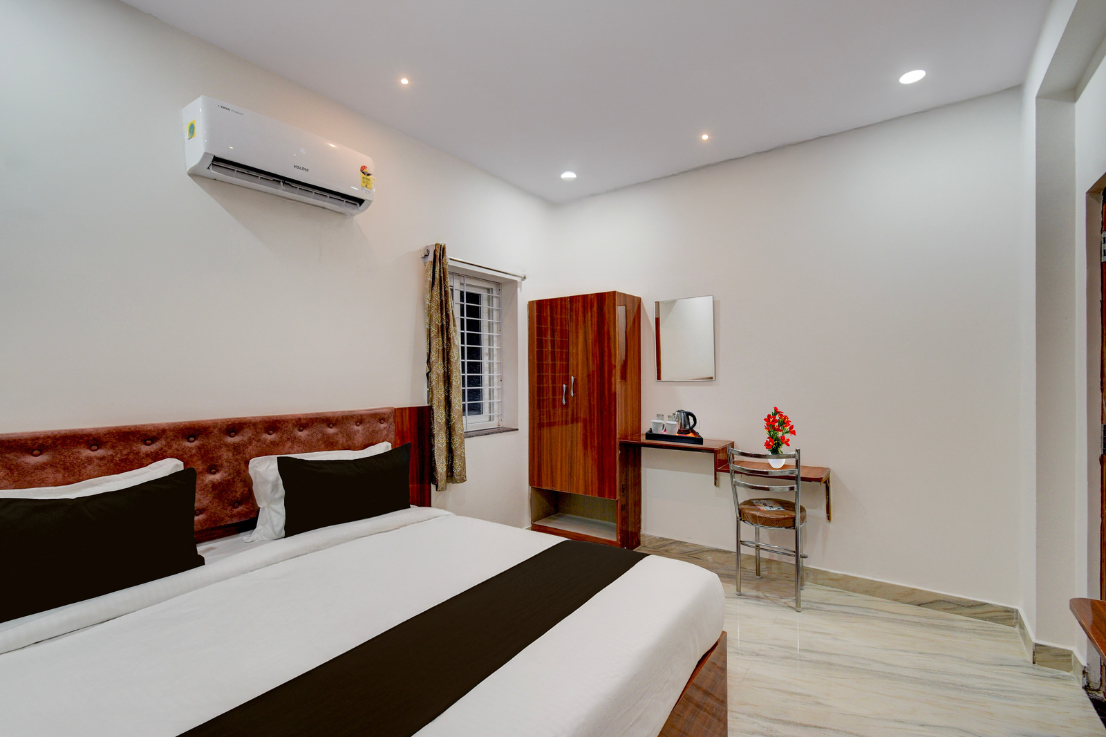 super townhouse telapur junction formerly fortune inn