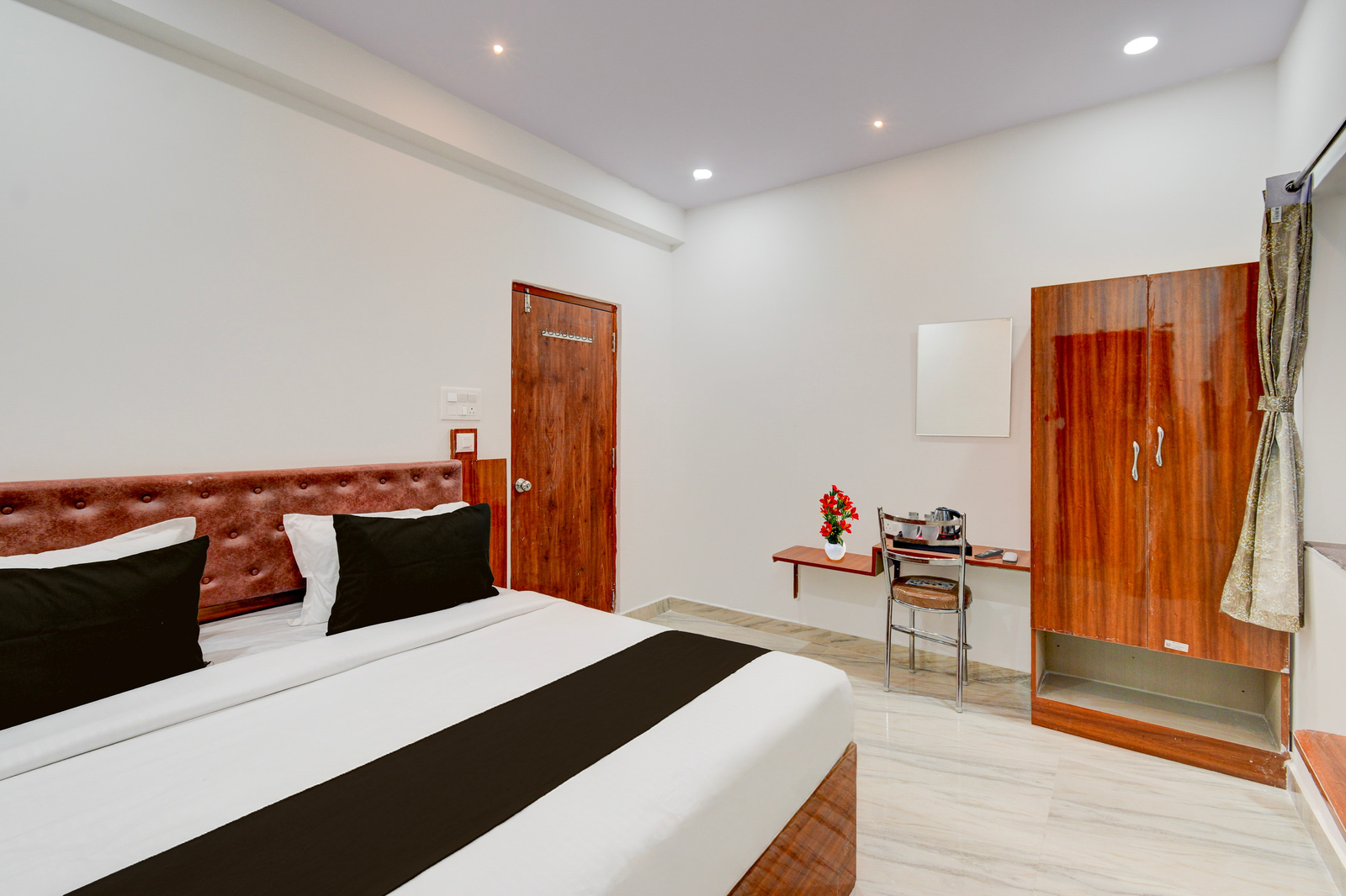 super townhouse telapur junction formerly fortune inn