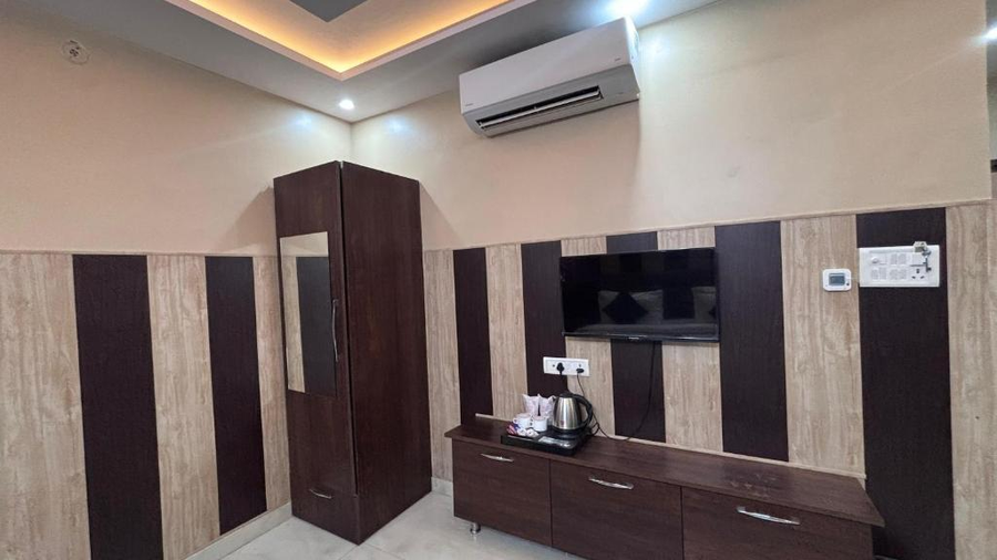 hotel kings paradise and banquet