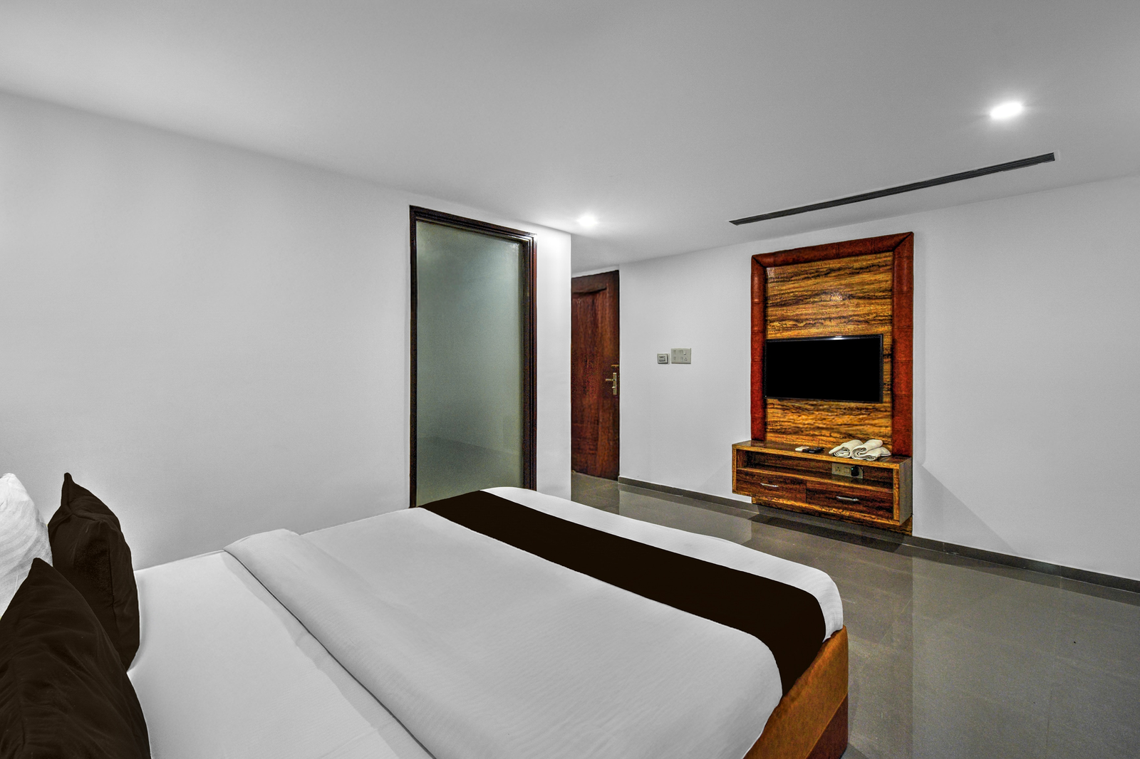 super townhouse oak hotel banjara hill formerly prime stays