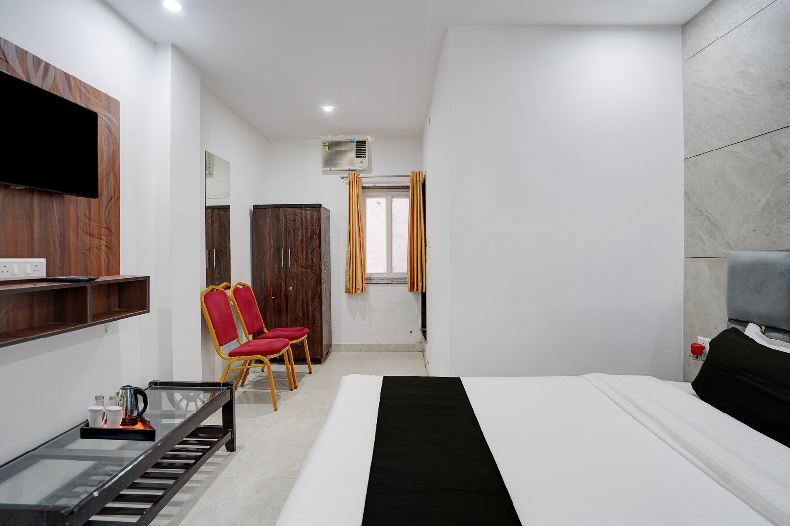 collection o taramandal road gorakhpur formerly ns hotel