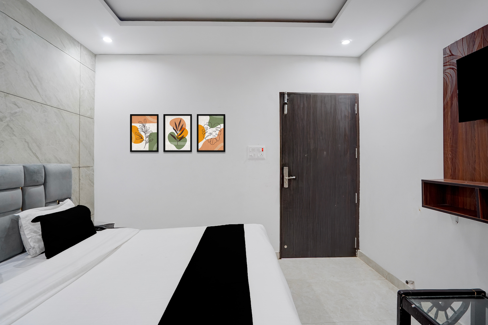collection o taramandal road gorakhpur formerly ns hotel