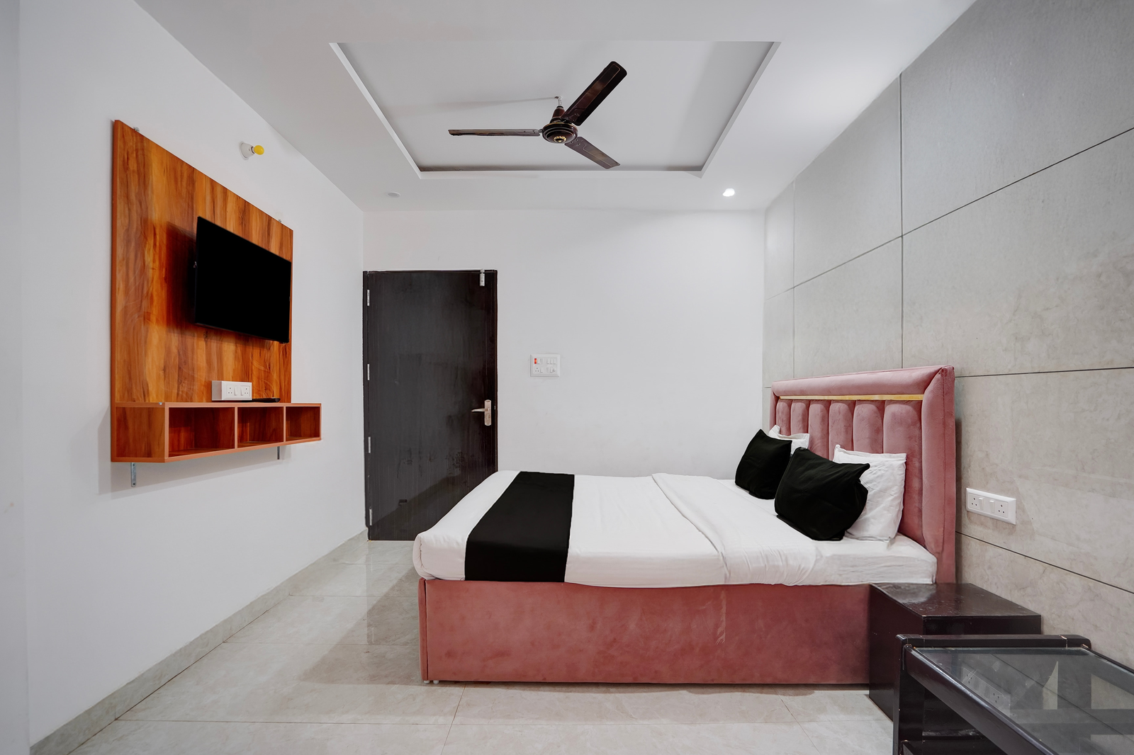 collection o taramandal road gorakhpur formerly ns hotel