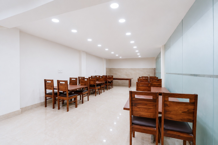 restin hotel near sector 63 and sector 62