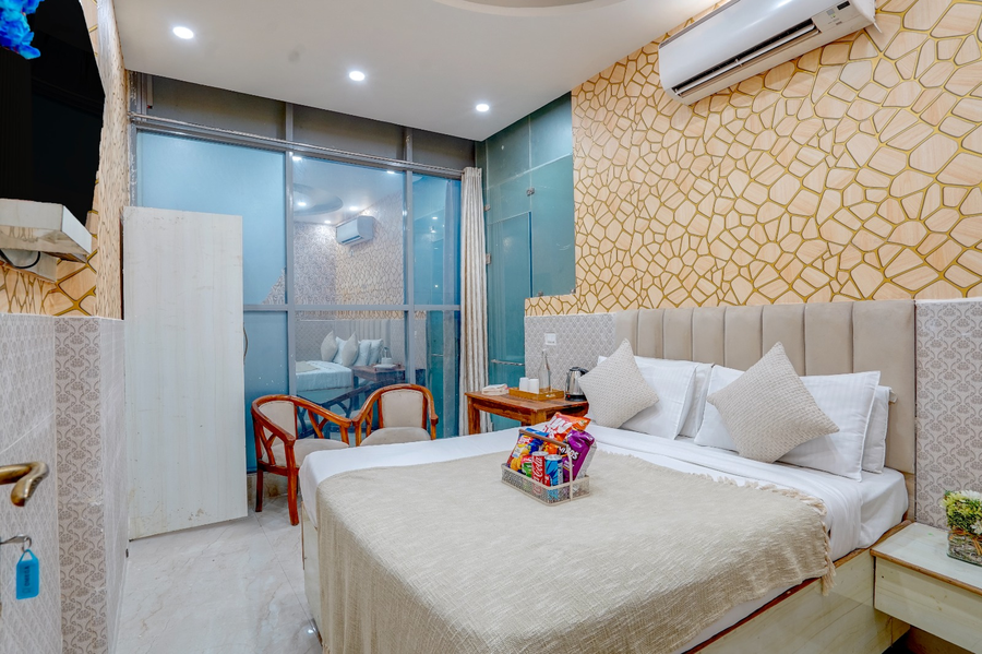 restin hotel near sector 63 and sector 62