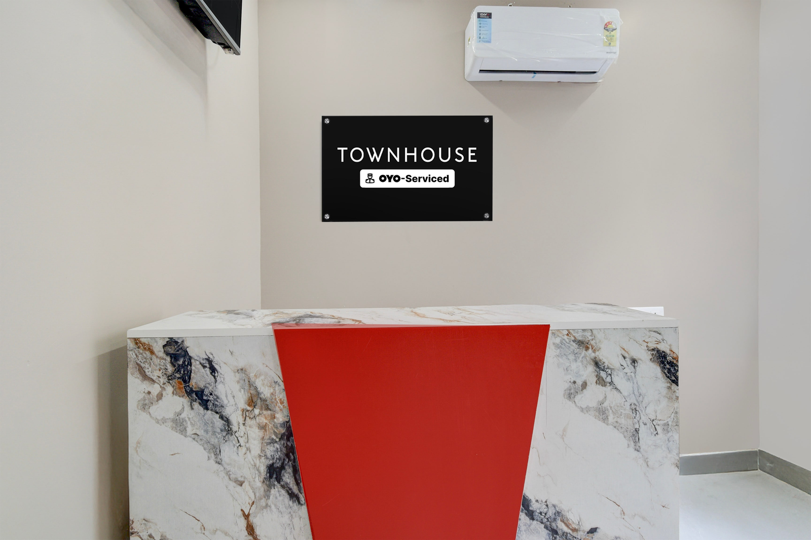 super townhouse chaitanyapuri metro station hyderabad