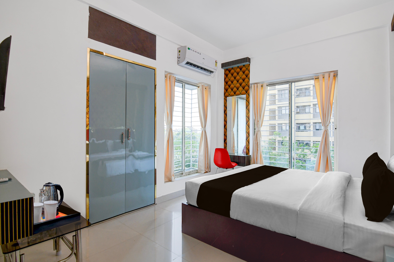 super collection o mukundapur formerly serenity
