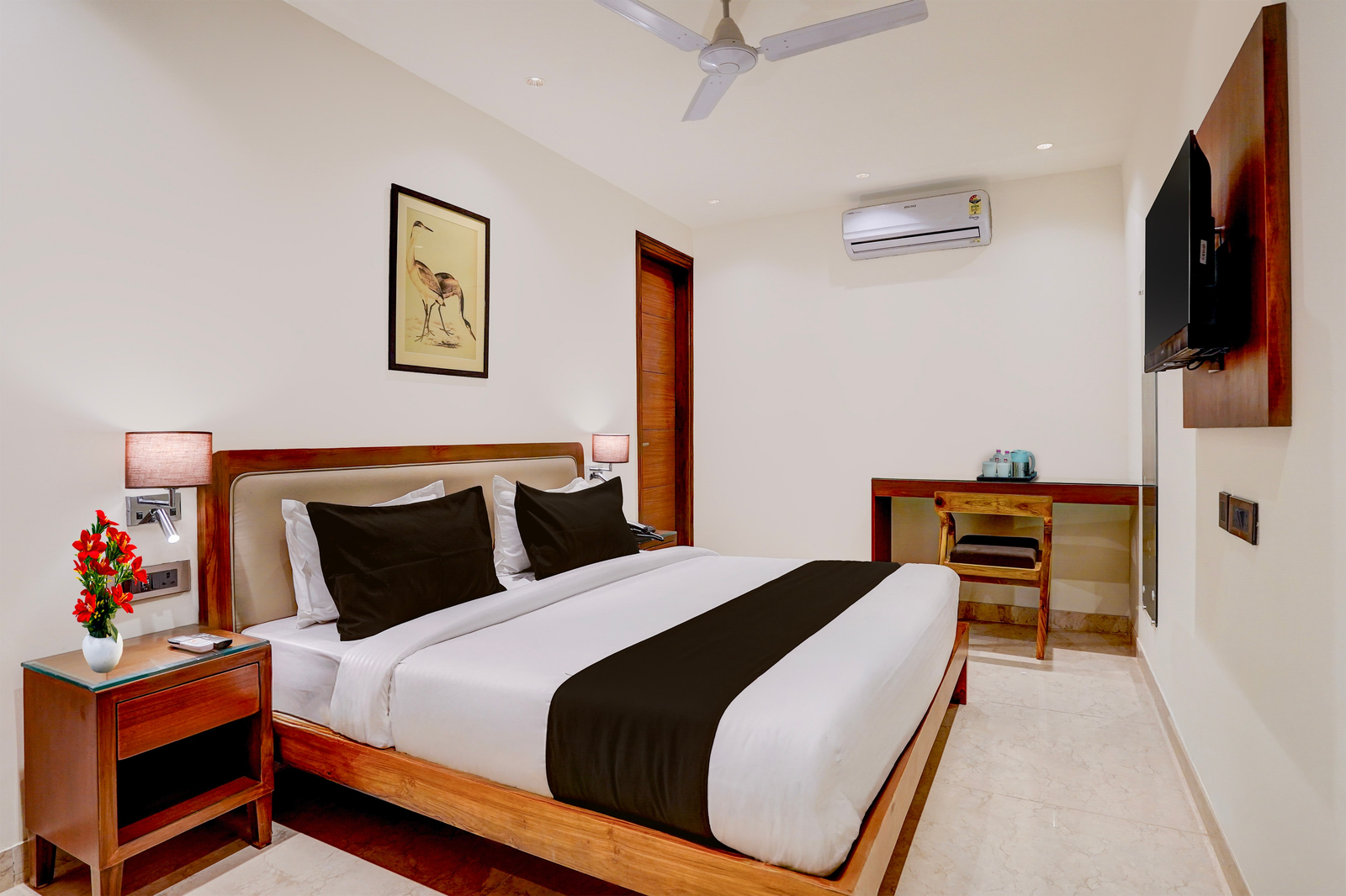 townhouse oak sector 31 noida