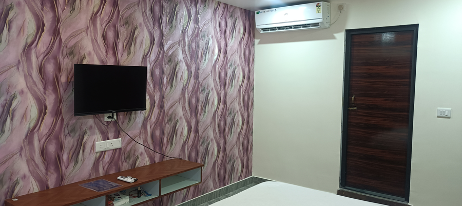 hotel stay aura
