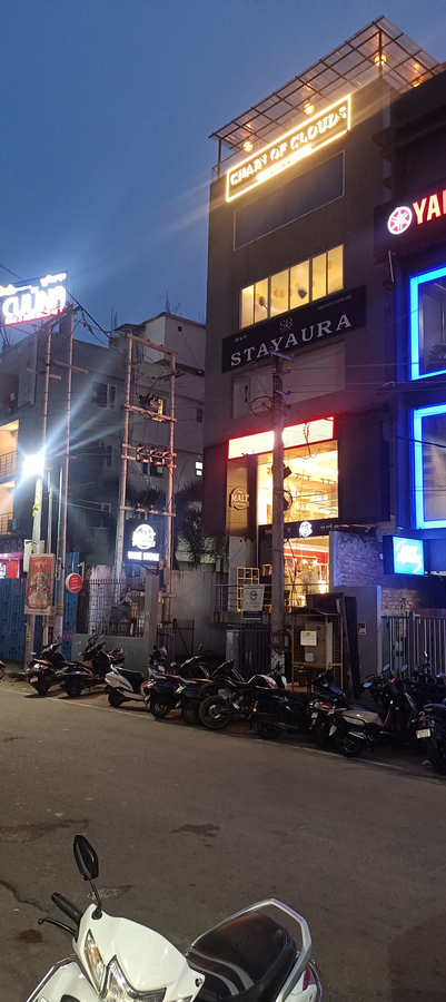 hotel stay aura