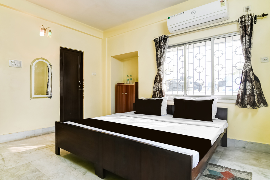 hotel o mukundapur medica bus stand formerly florence place