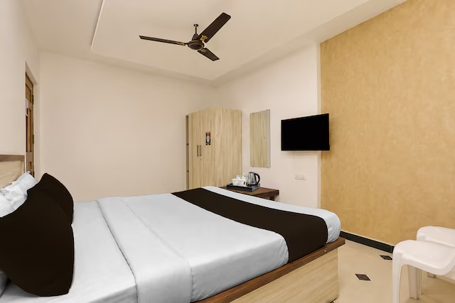 super hotel o gorakhpur railway junction road golghar formerly rr inn