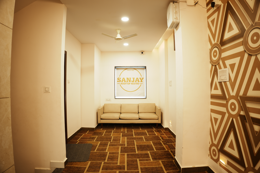 Hotel Sanjay Rooftop & Resto,,3 star