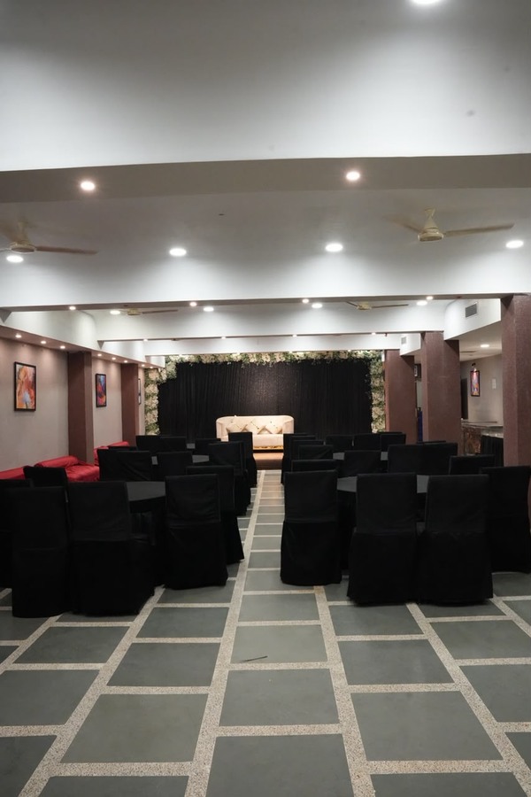 hotel sanjay rooftop and resto