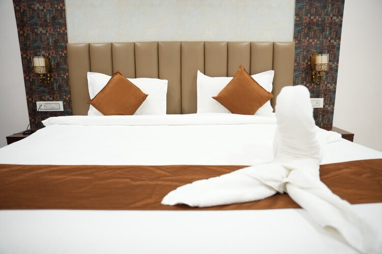 hotel sanjay rooftop and resto