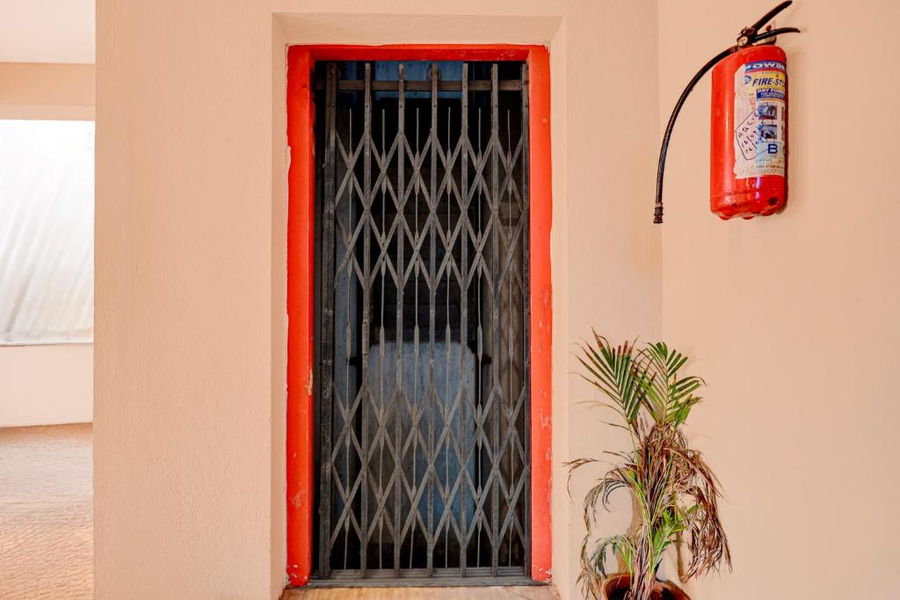 Hotel O Kanuru Vijayawada Formerly Akshaya Residency,Plot No. 1-322, 1St Lane, Jk Road, Siddartha Nagar, Kanuru, Vijayawada, Andhra Pradesh 520007,3 star