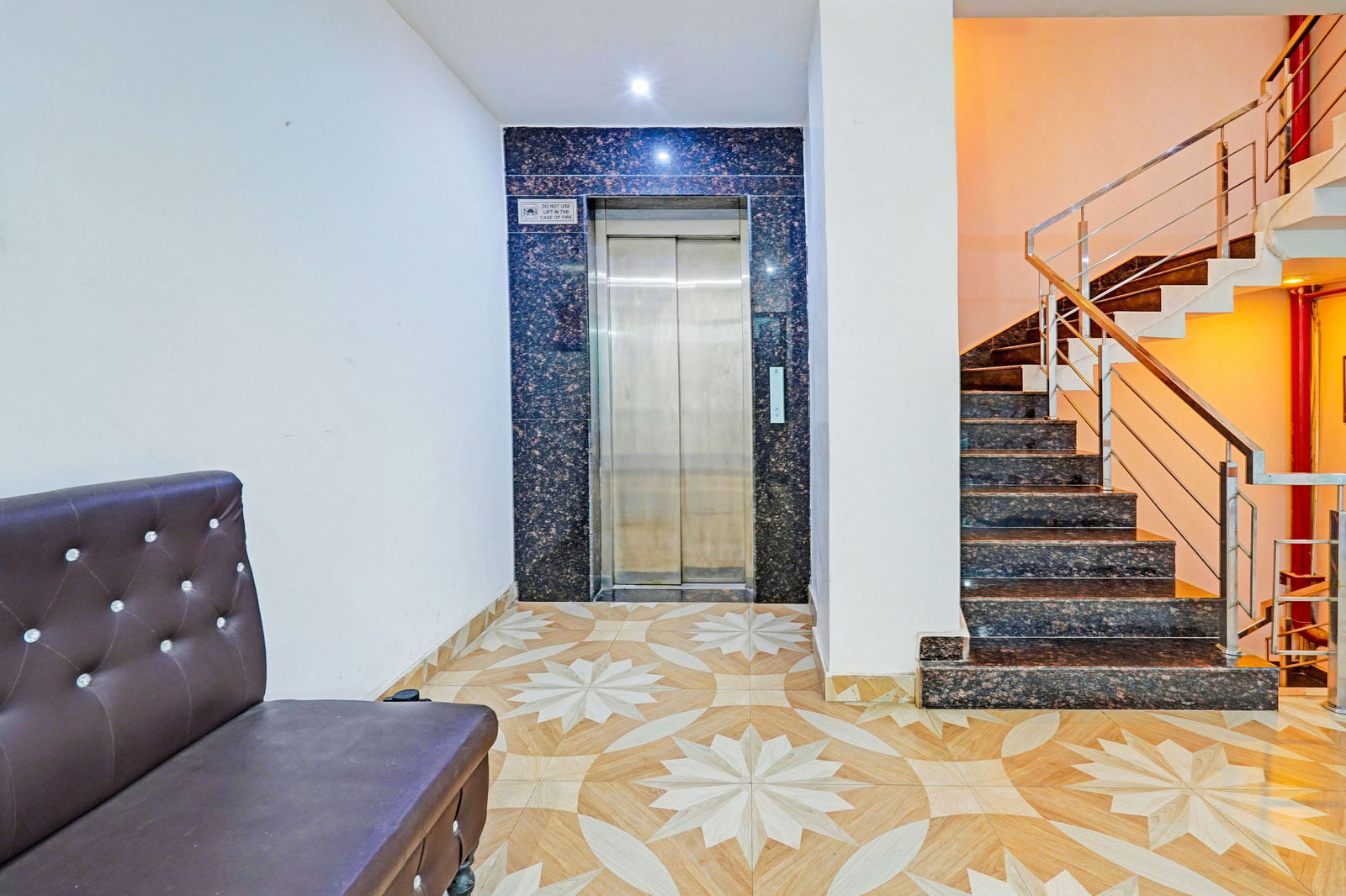oyo townhouse ssm hospital formerly the arcas hotel