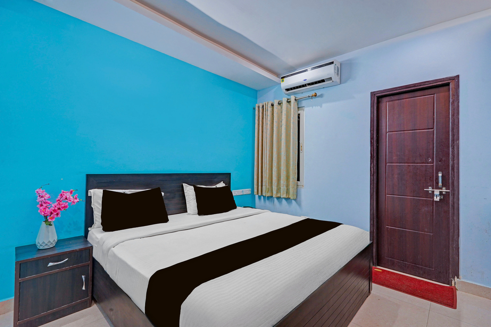 oyo townhouse ssm hospital formerly the arcas hotel